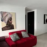 Cozy Beachfront Apt Great Views & Pool