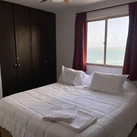 Apartamento Cozy Beachfront Great Views & Pool